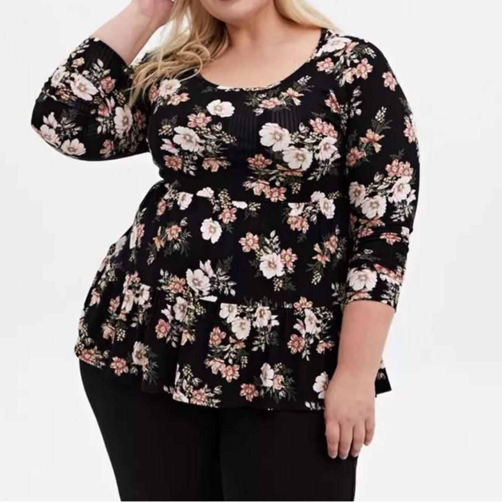 Torrid NWOT Floral Black Women's Top